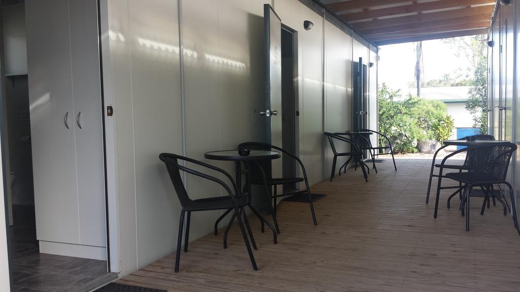Bushchooks Travellers Village Bororen Zimmer foto